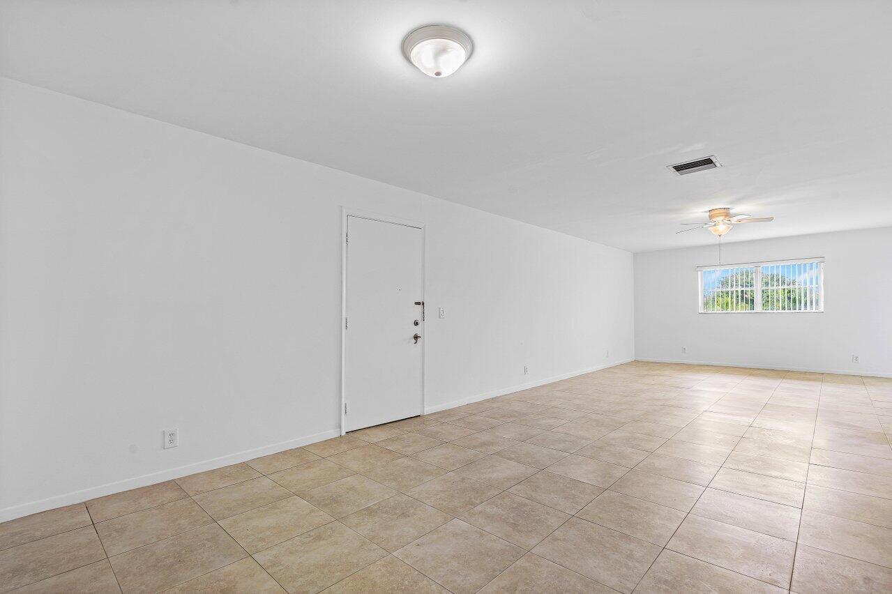 22725 SW 66th Avenue 204