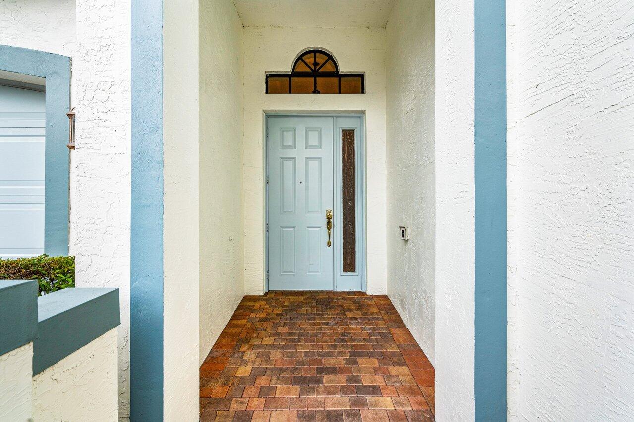 9786 Isles Cay Drive, Delray Beach