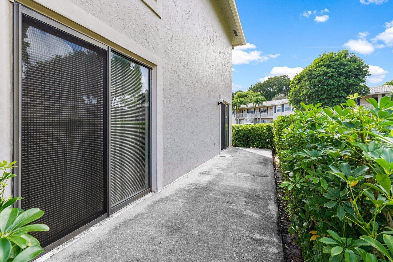 50 Stratford Lane W A