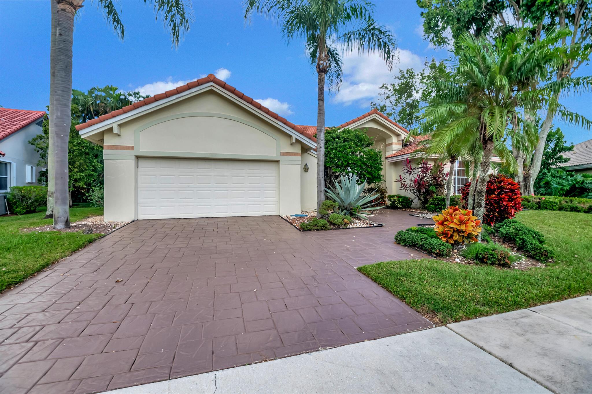 7924 Dorchester Road