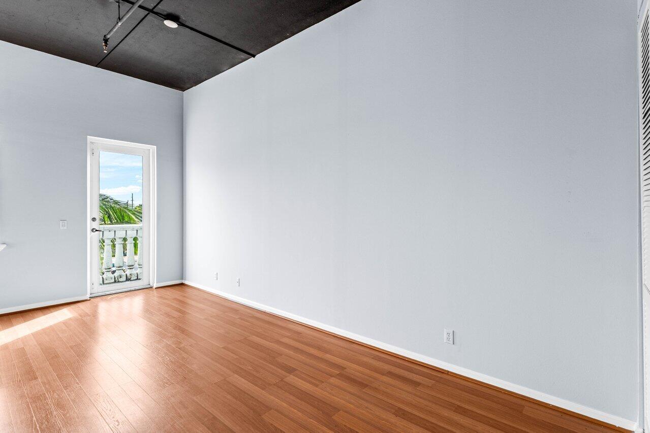 401 W Atlantic Avenue L 012