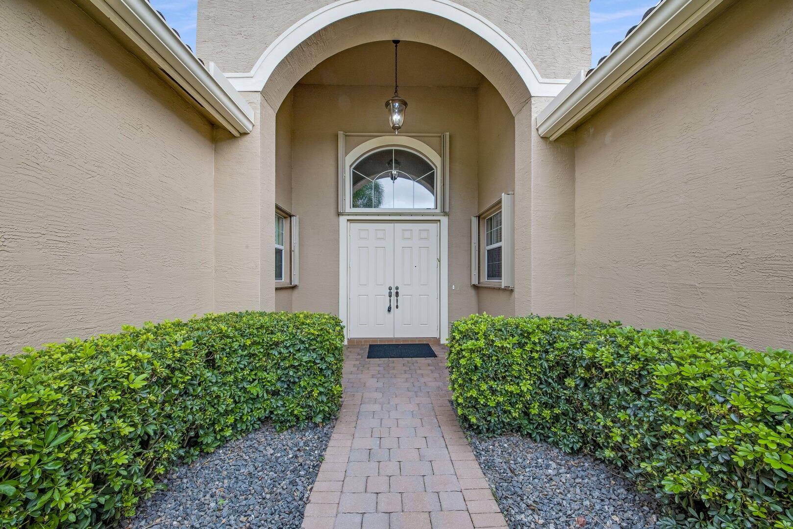 10648 Whitewind Circle, Boynton Beach