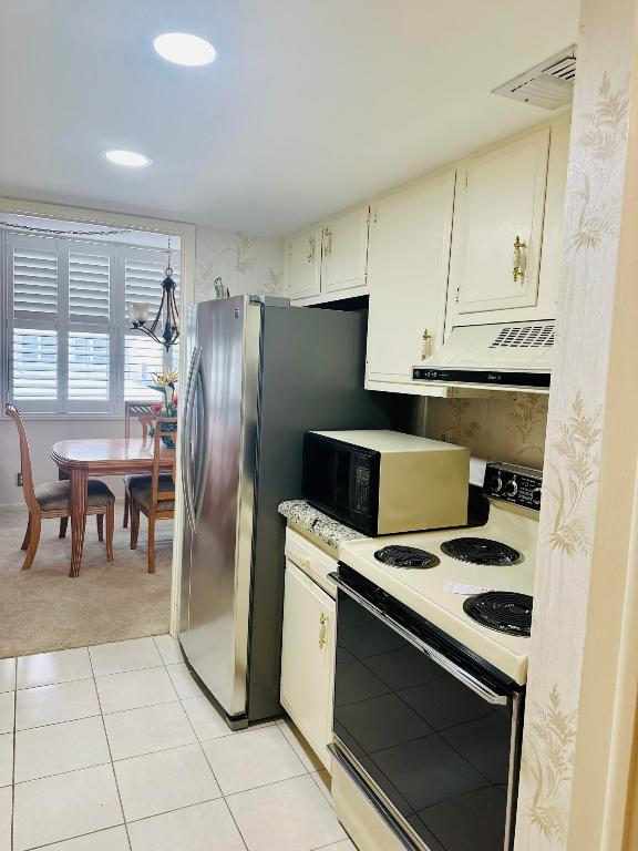 2121 N Ocean 201w Boulevard 201w, Boca Raton Unit: 201w