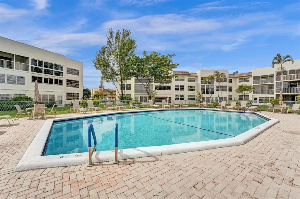 6800 Royal Palm Boulevard 302f, Margate Unit: 302f