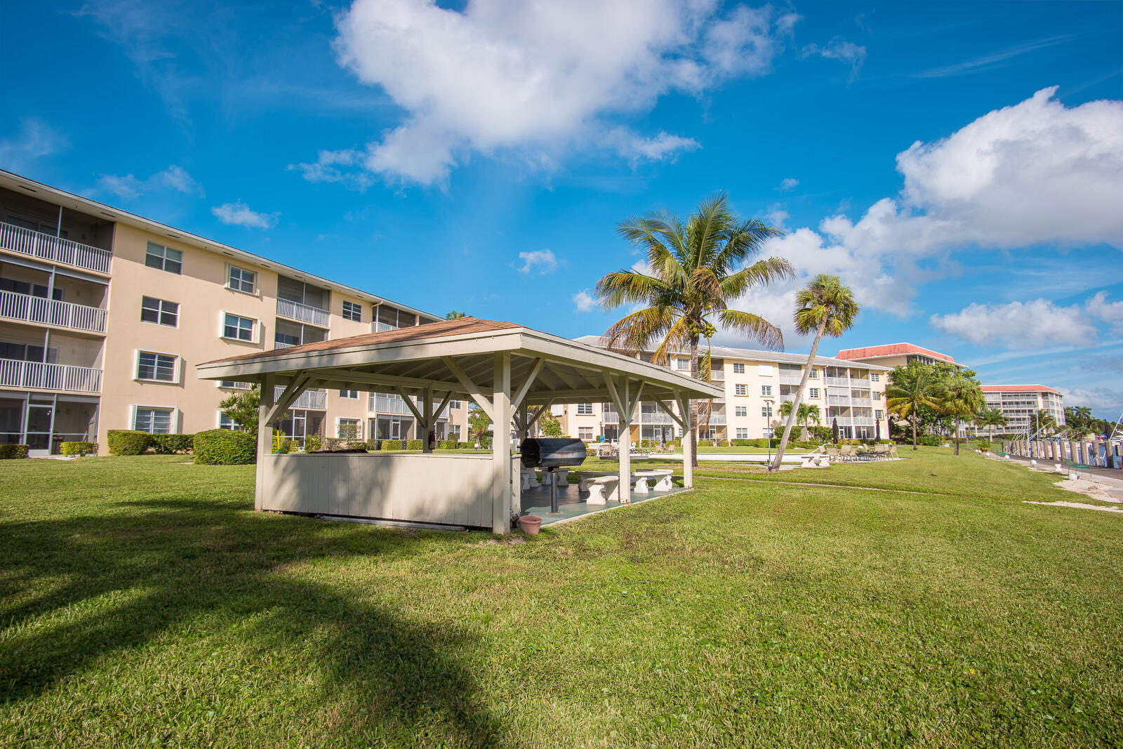 230 N Federal Highway 205