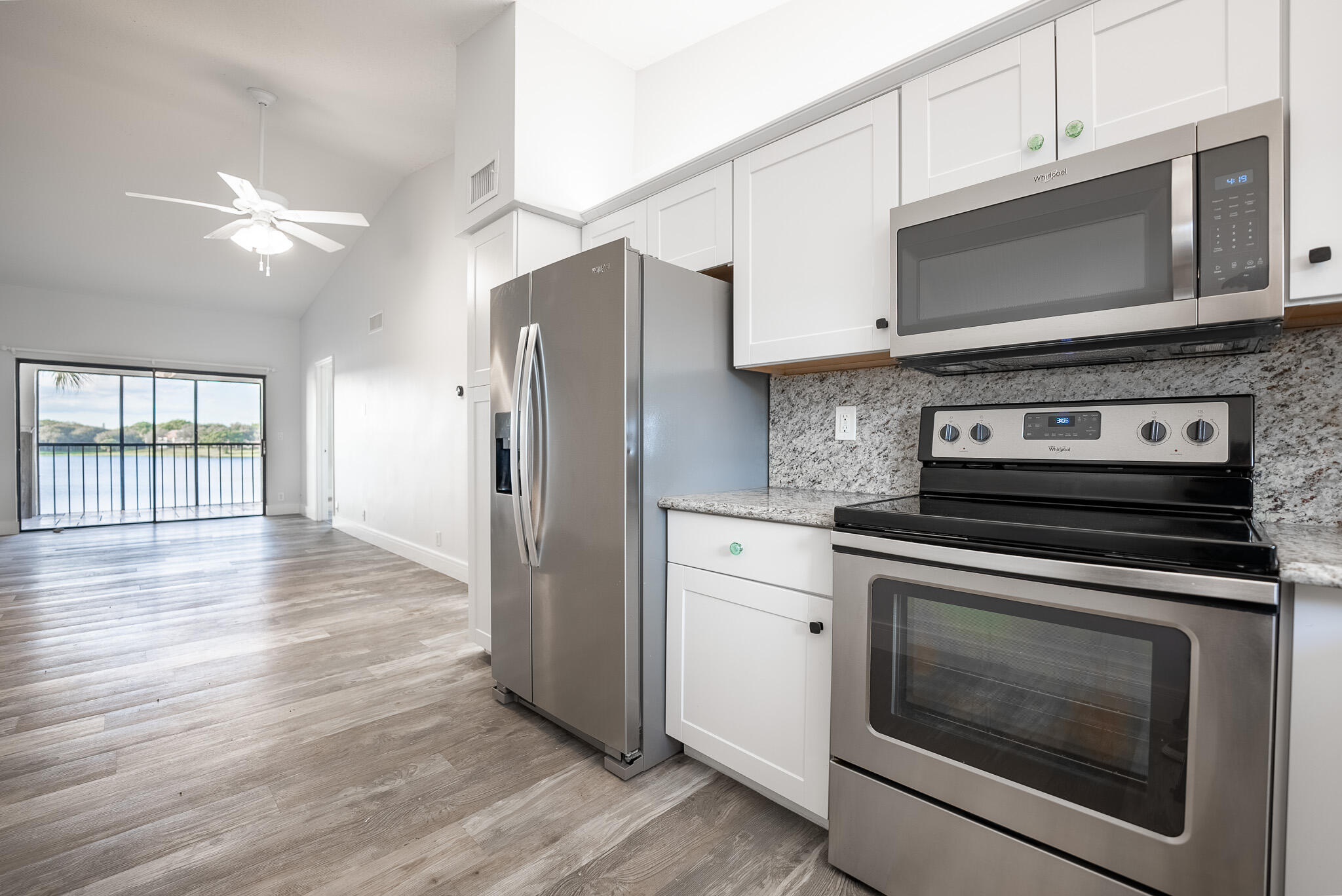 325 Palmwood Place 213