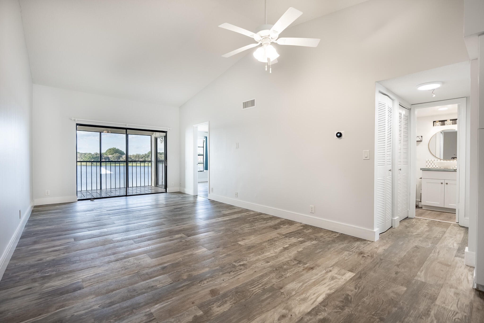 325 Palmwood Place 213