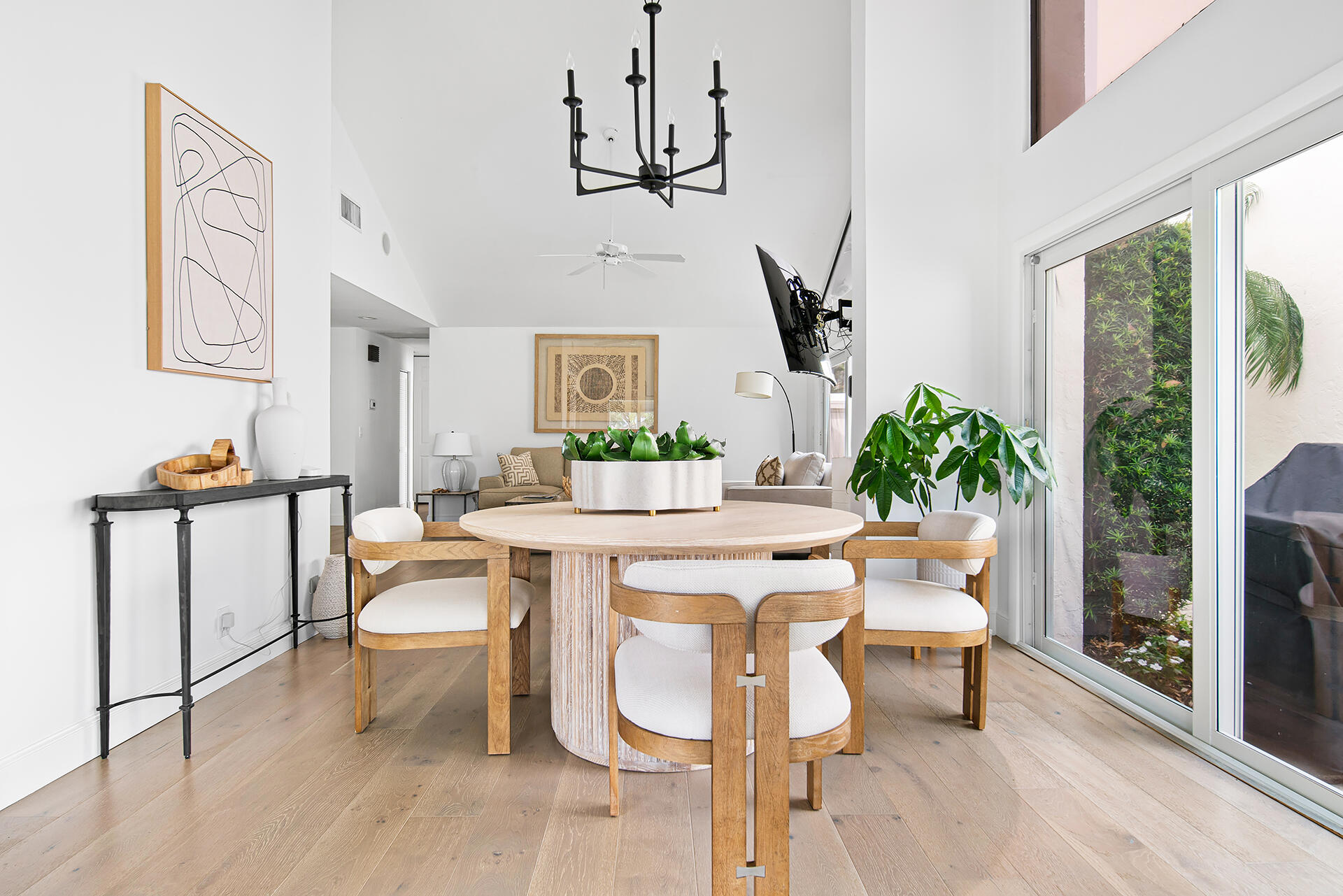 17012 Traverse Circle