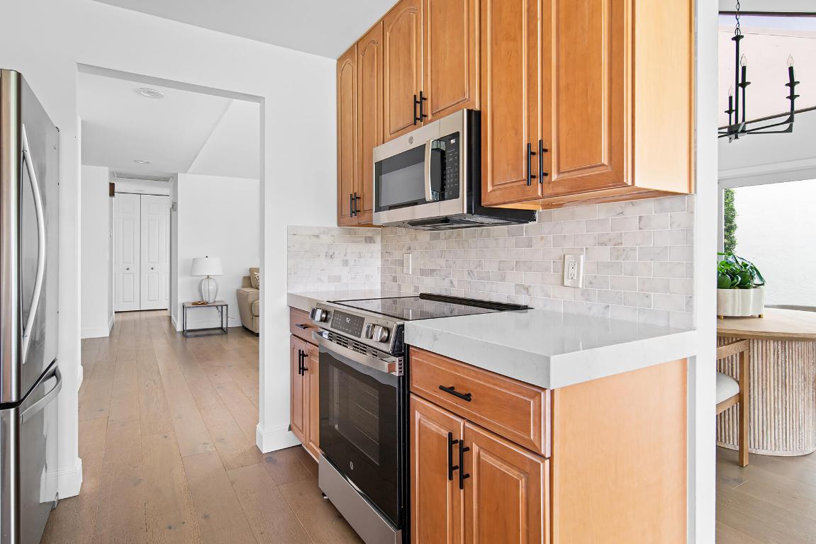 17012 Traverse Circle