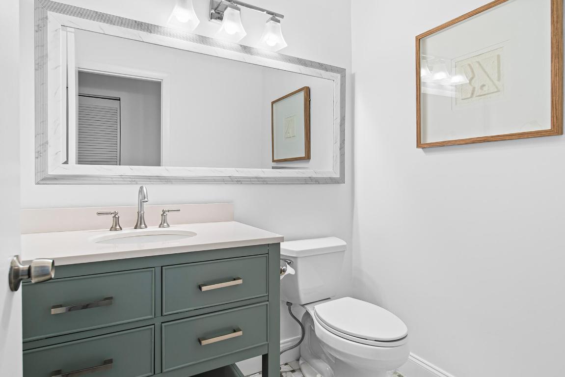 17012 Traverse Circle