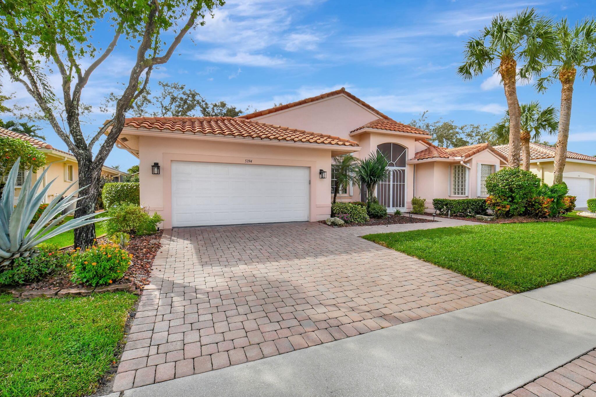 5394 Landon Circle
