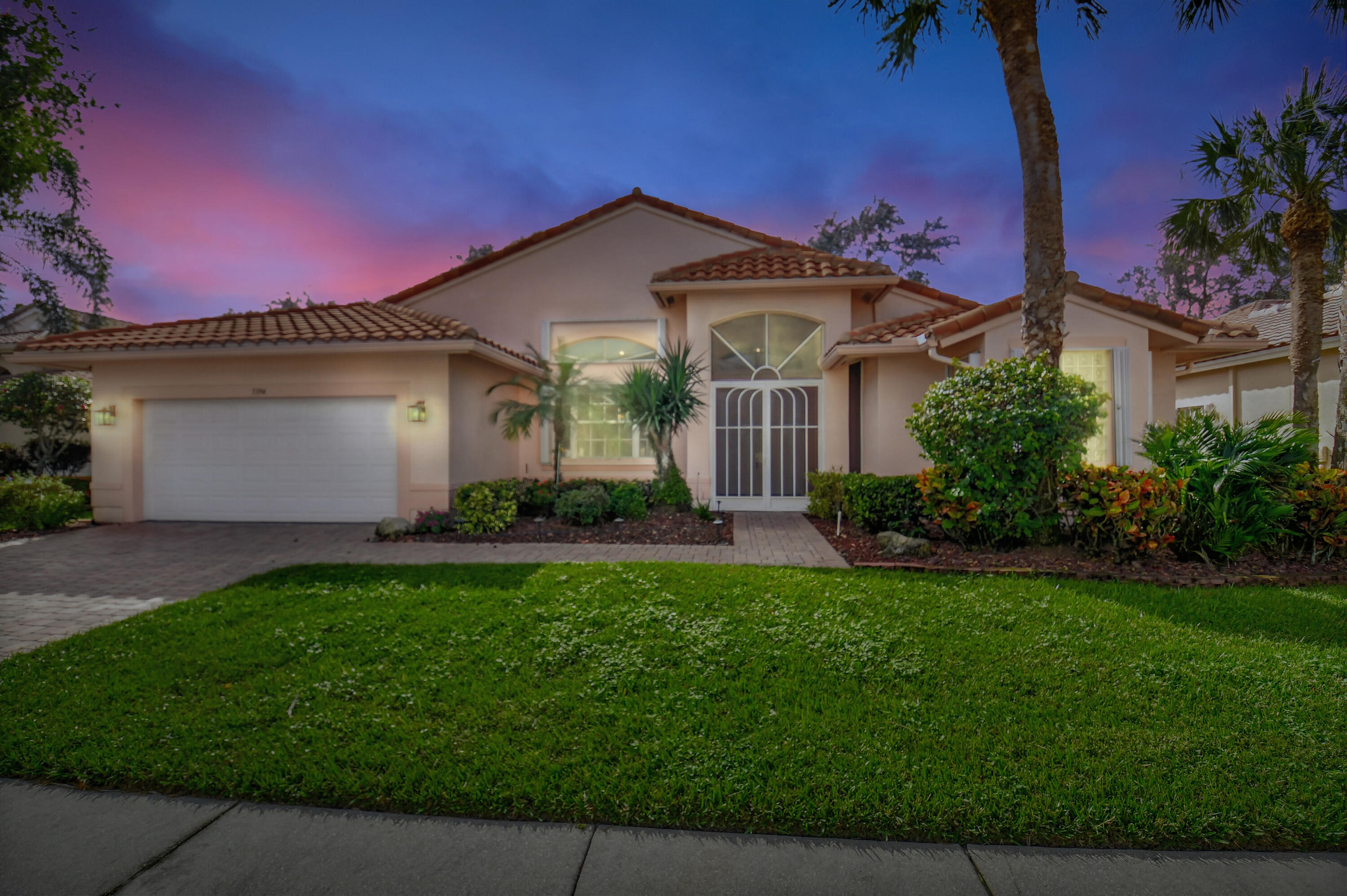 5394 Landon Circle