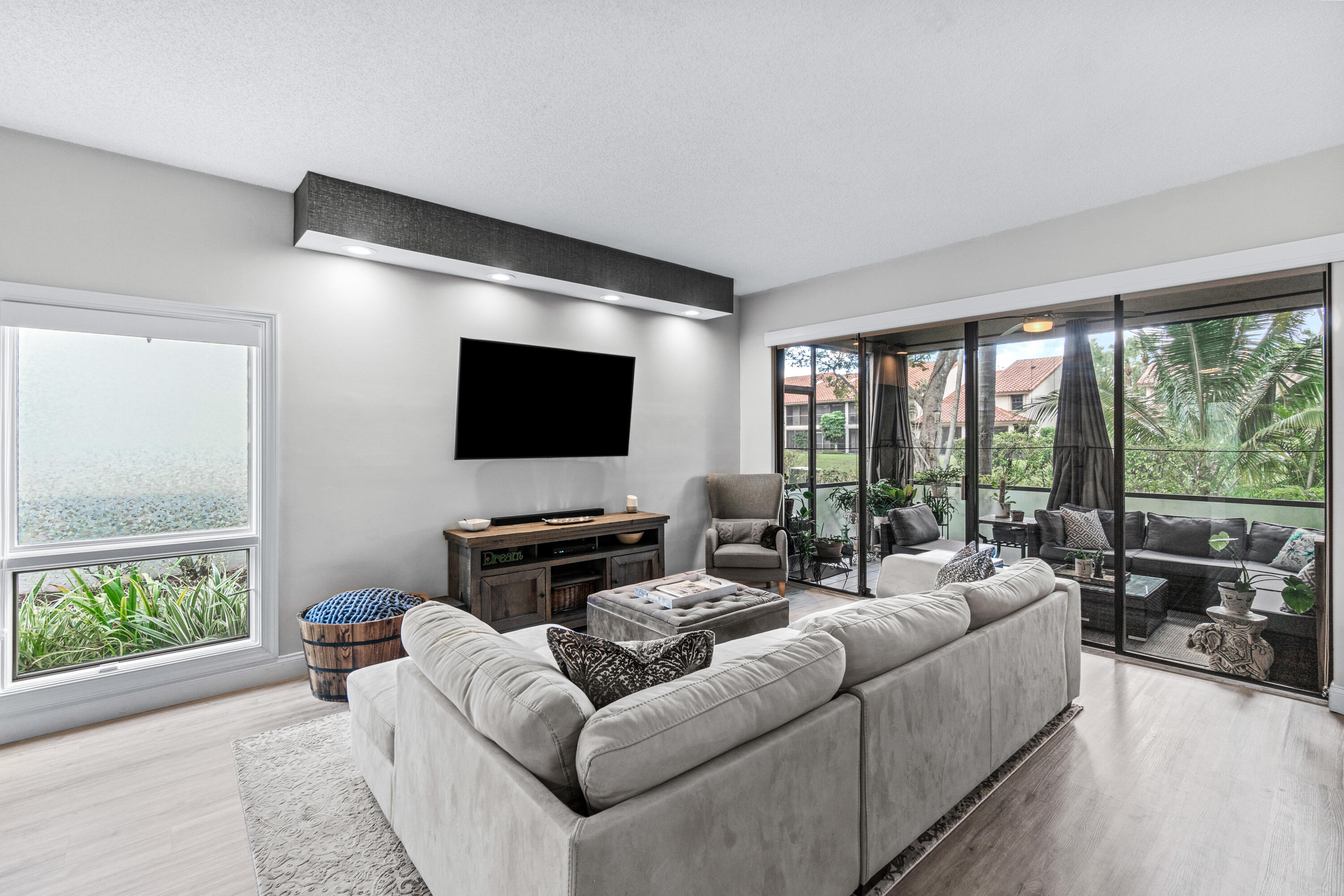 7926 Seville Place 2001, Boca Raton Unit: 2001