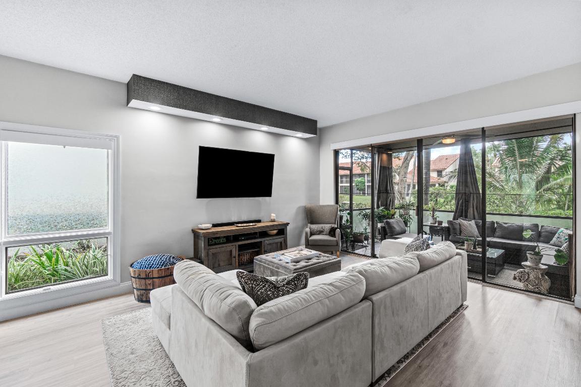 7926 Seville Place 2001, Boca Raton Unit: 2001