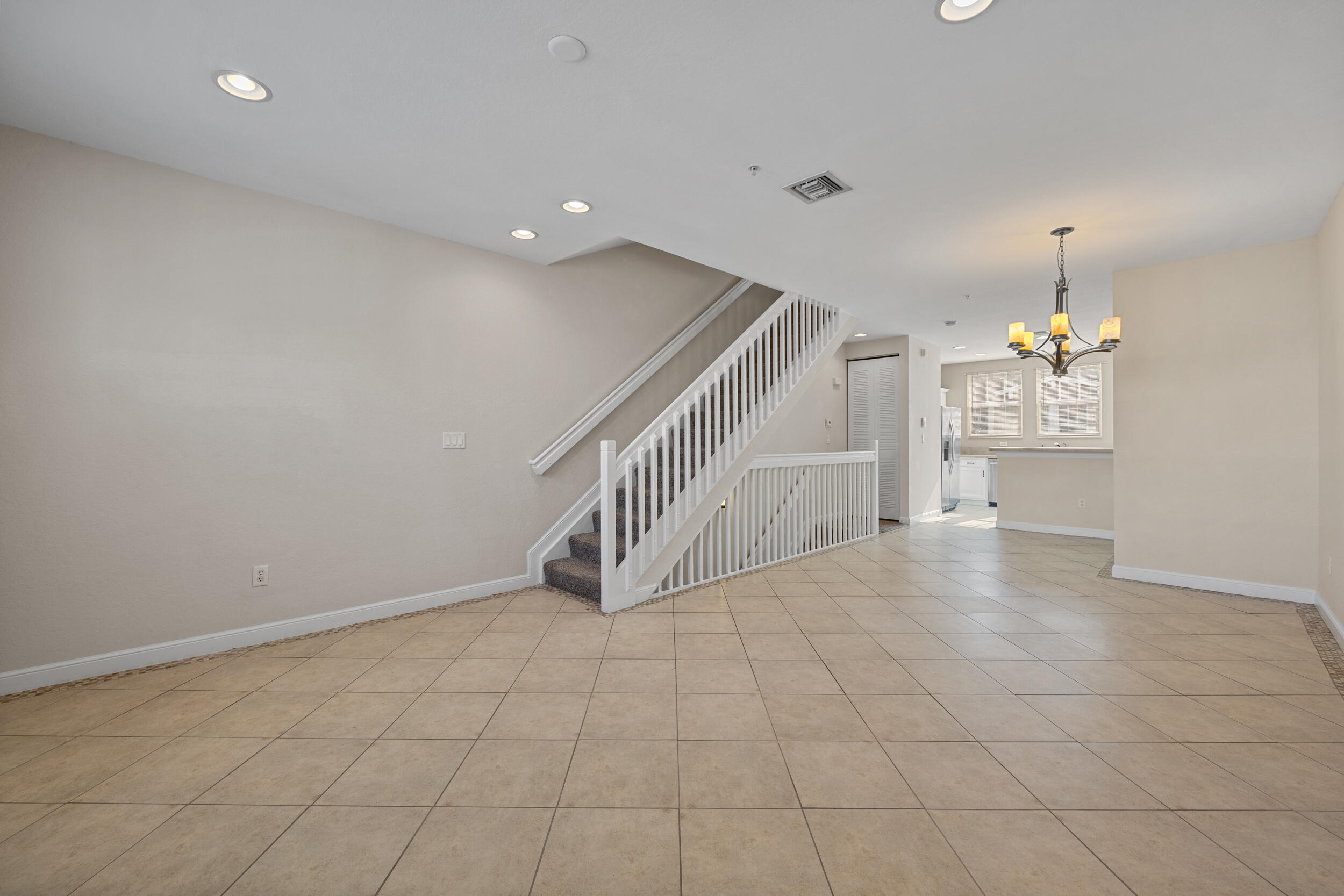 433 Amador Lane 4