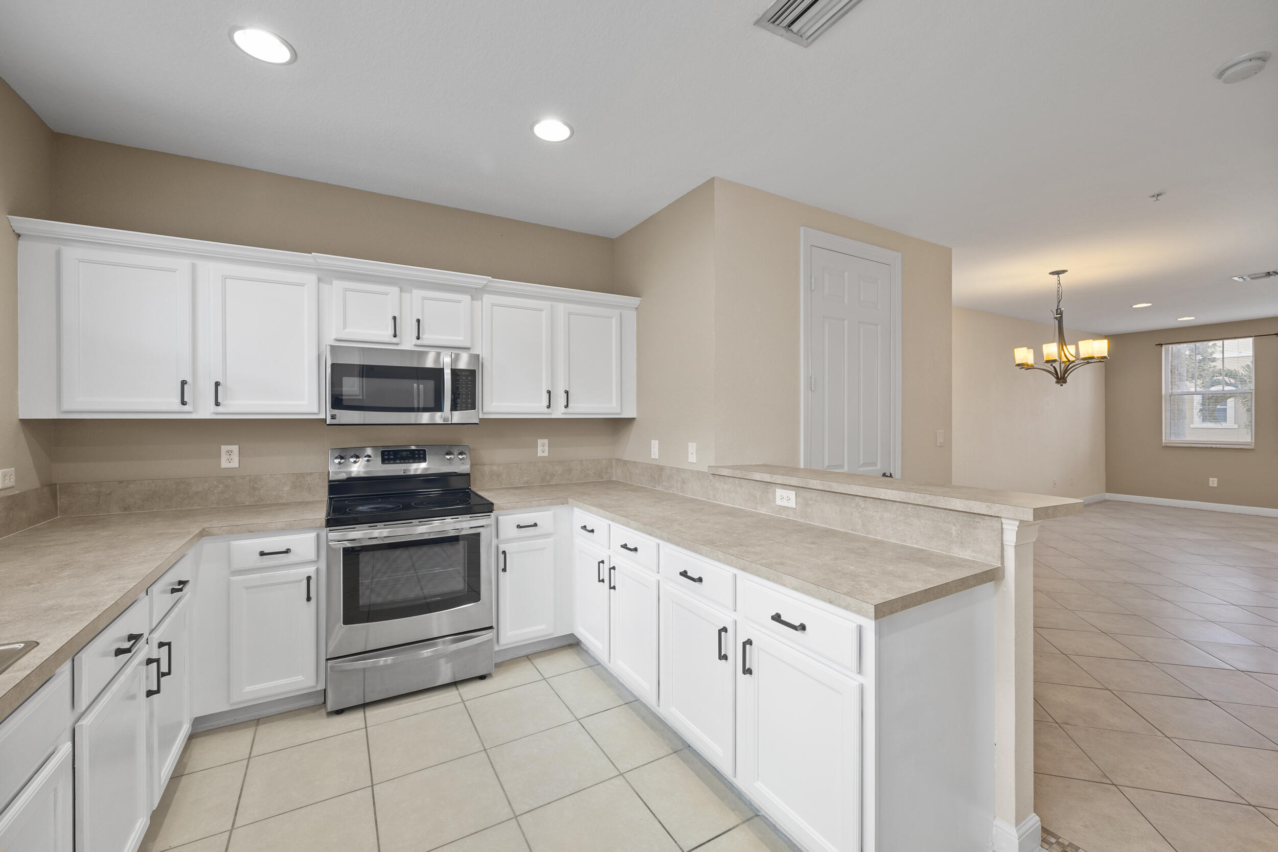 433 Amador Lane 4