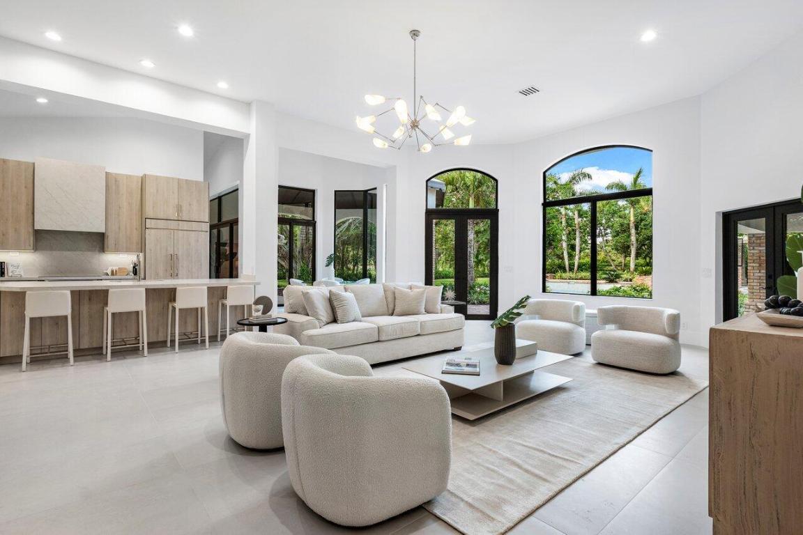 12525 Oak Arbor Lane