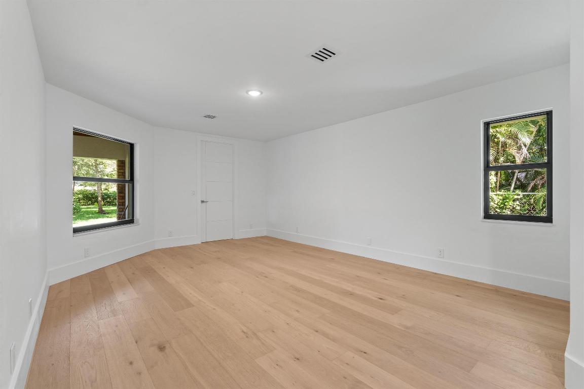 12525 Oak Arbor Lane