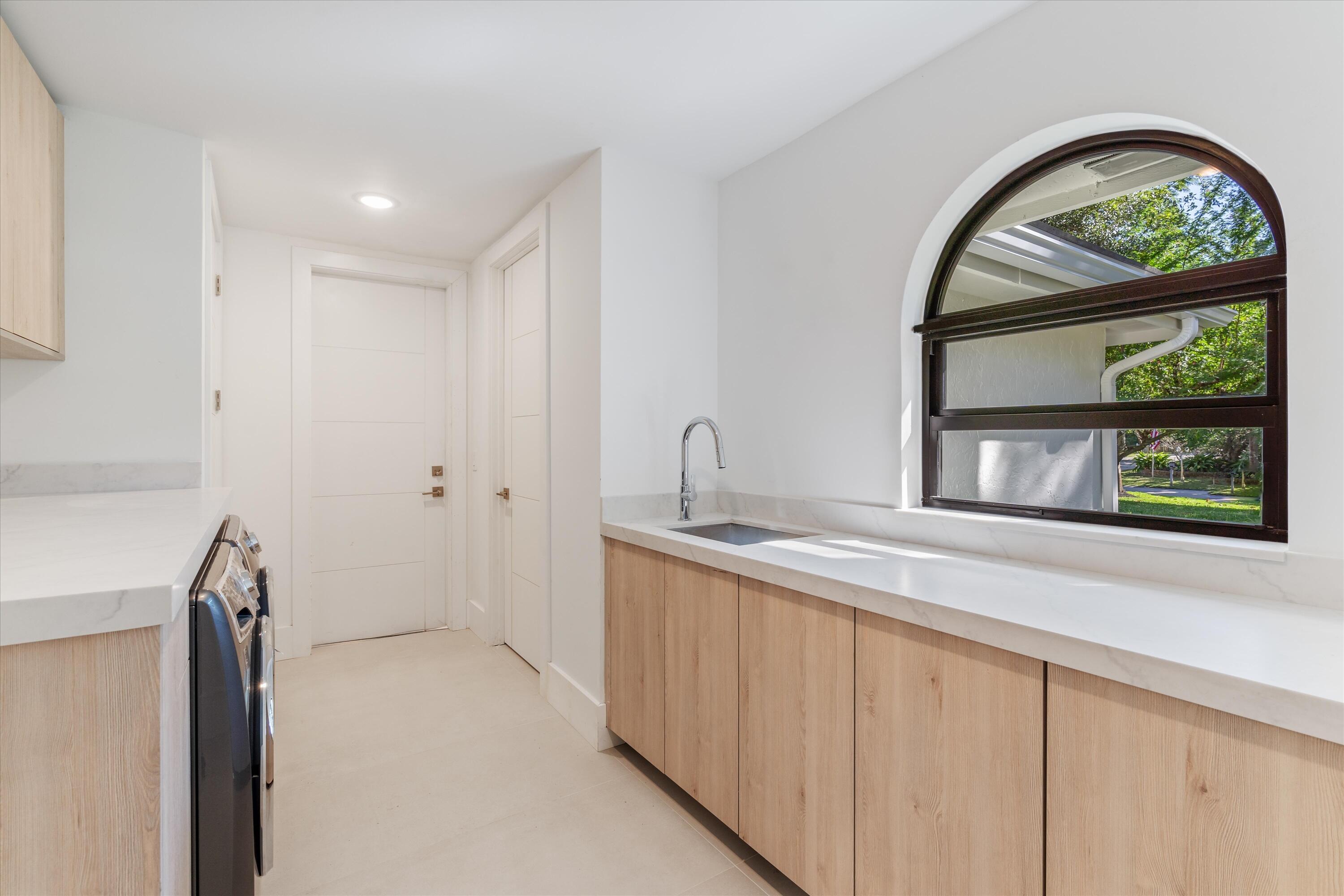 12525 Oak Arbor Lane