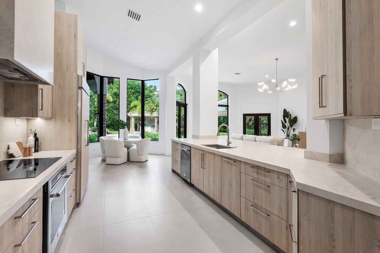 12525 Oak Arbor Lane