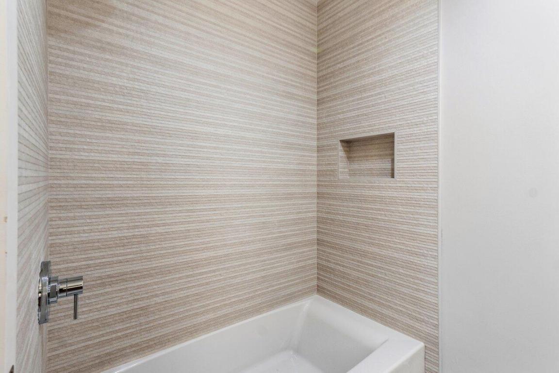 12525 Oak Arbor Lane