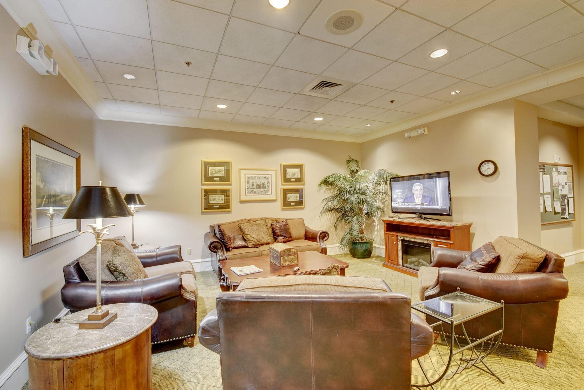 6450 Aspen Glen Circle