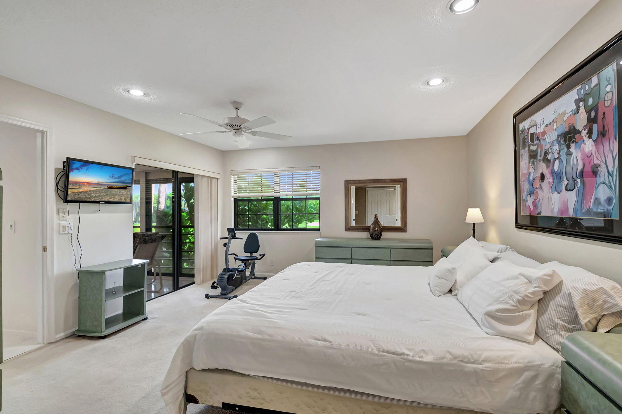 6450 Aspen Glen Circle