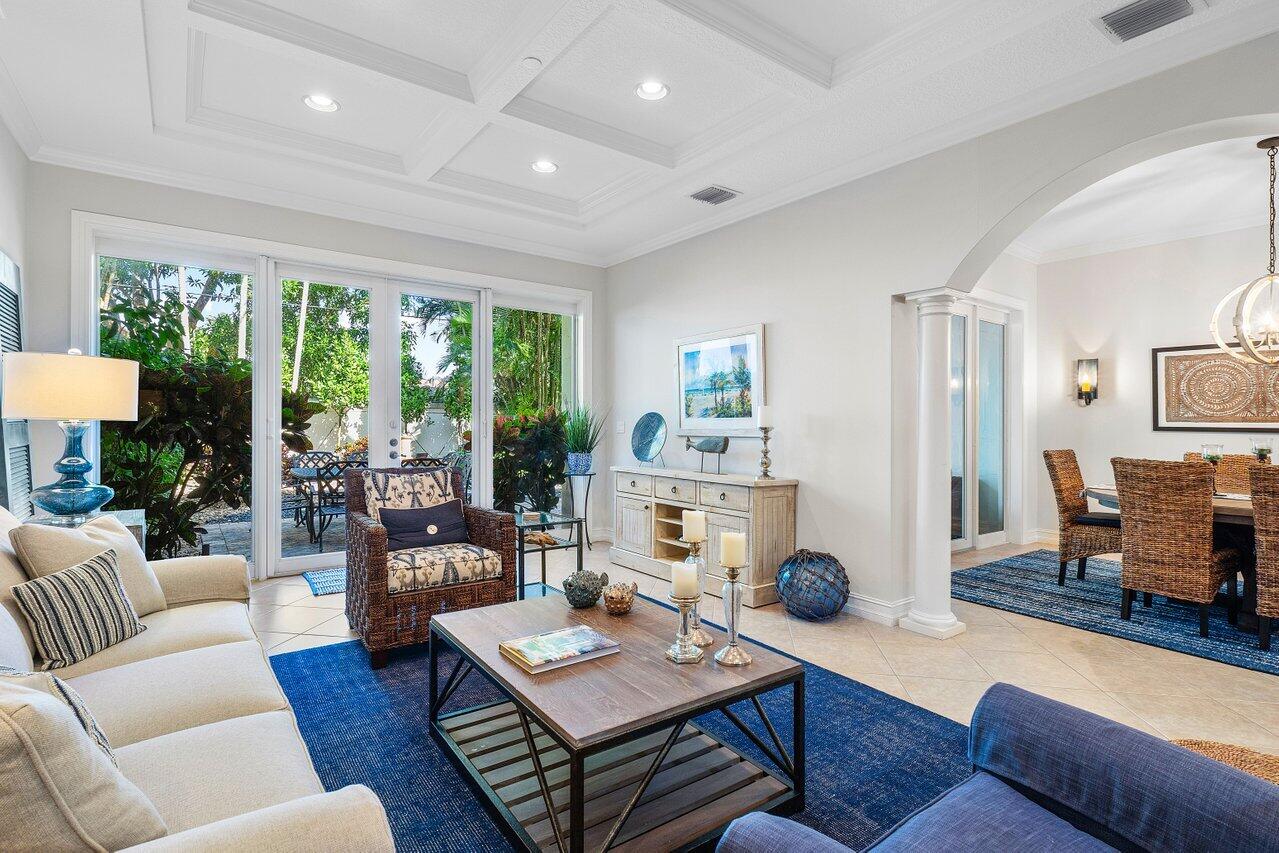 833 Estuary Way