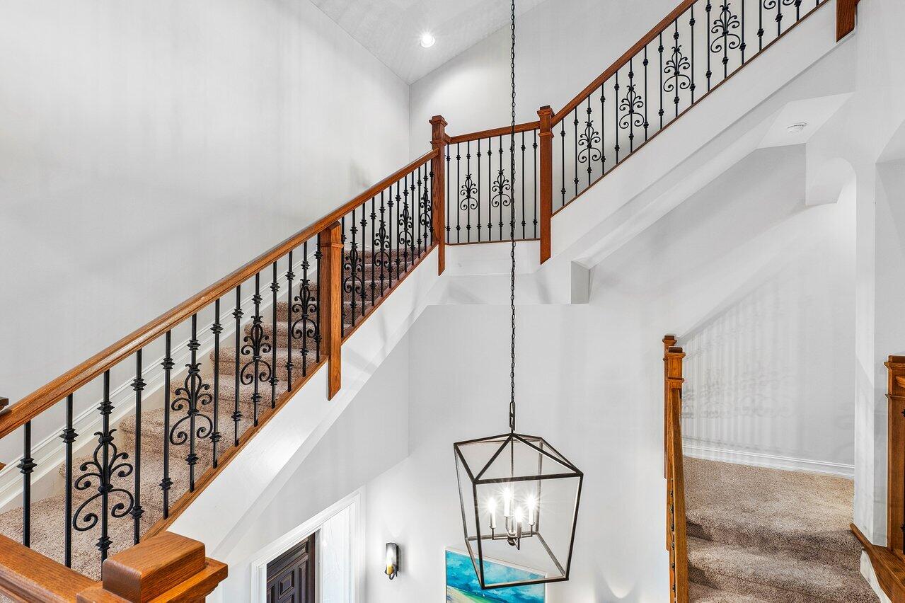 833 Estuary Way