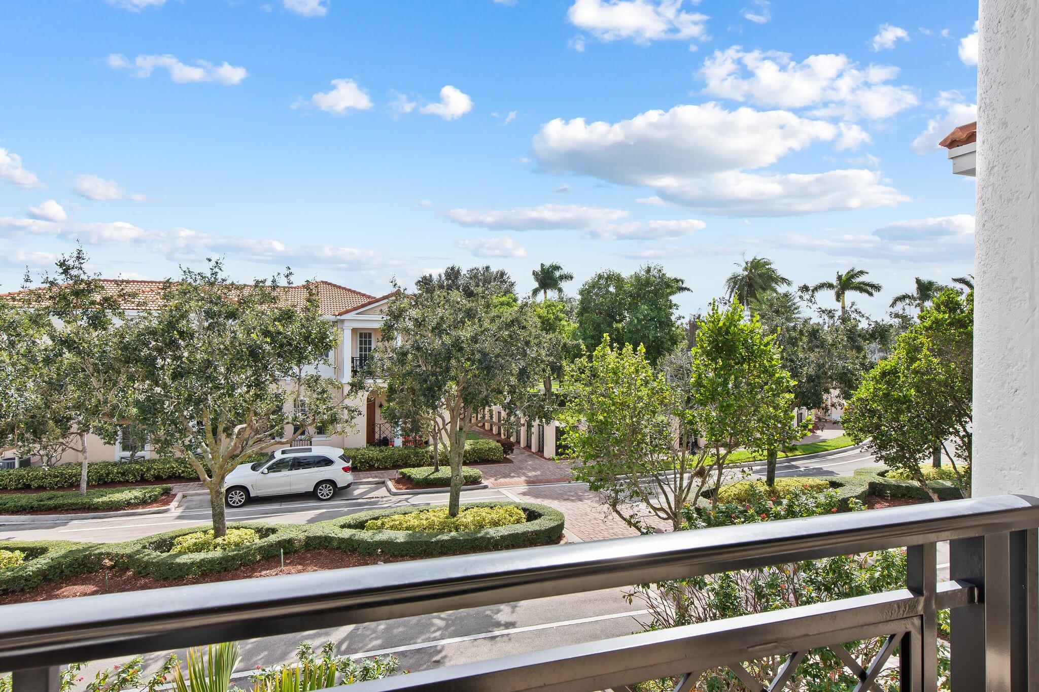 858 NW 83rd Lane