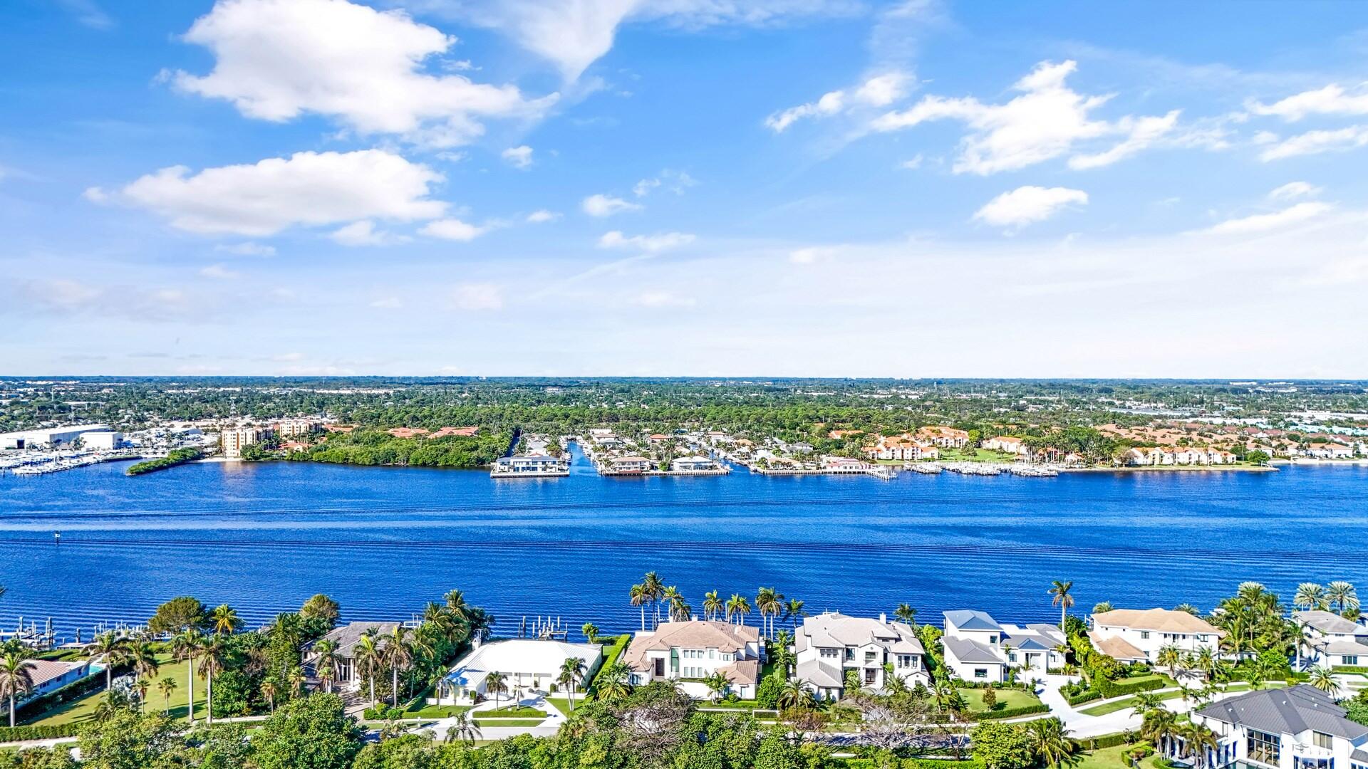 35 Curlew Road, Manalapan