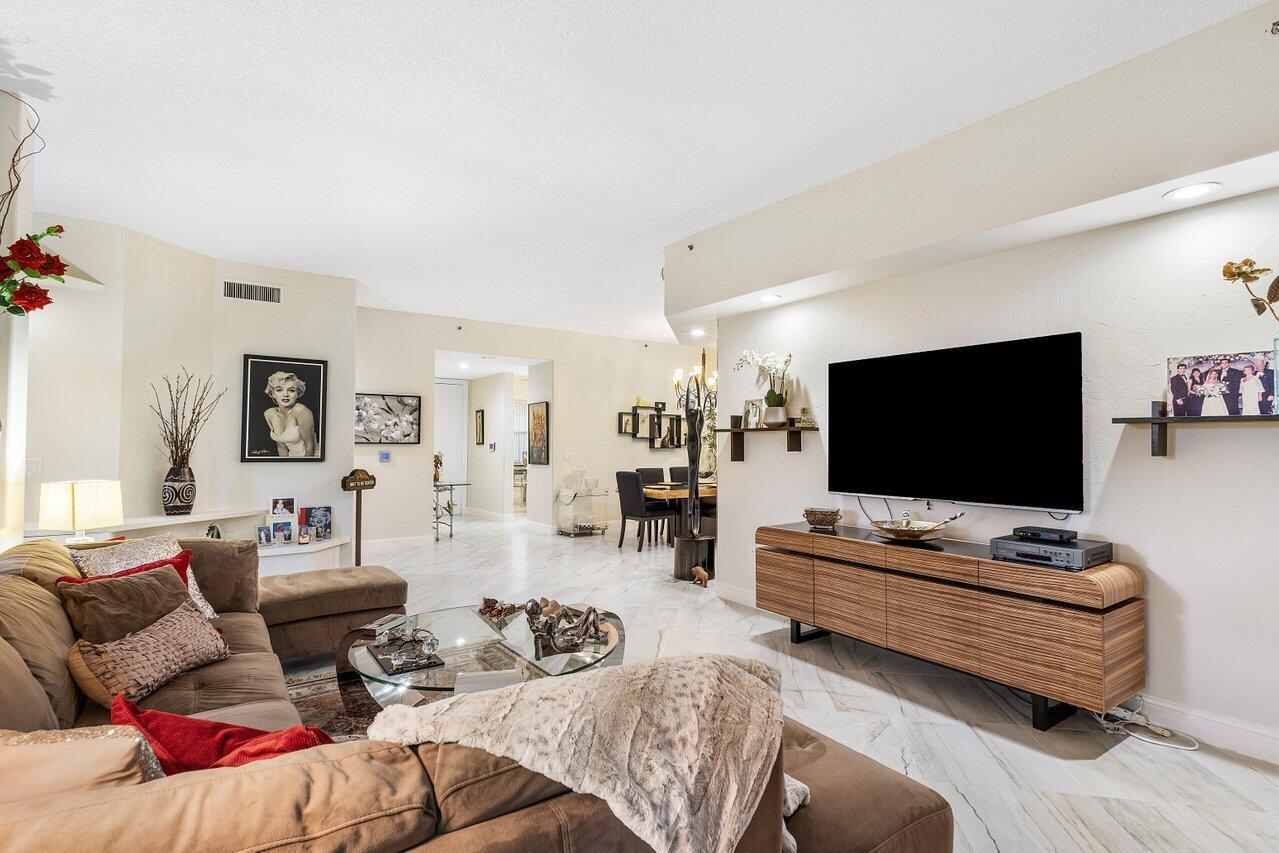 2464 NW 59th Street 1104