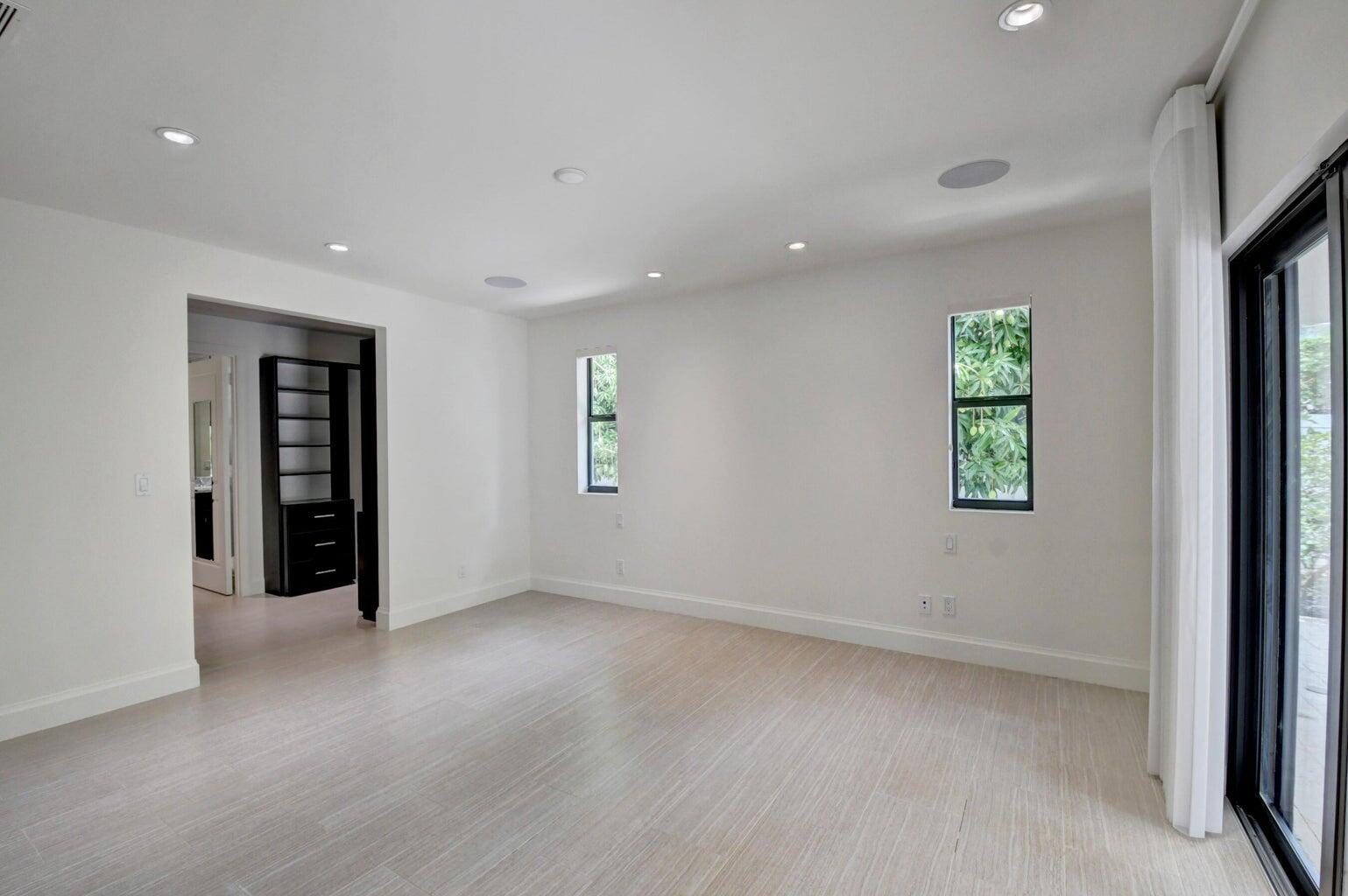 784 NE 71st Street