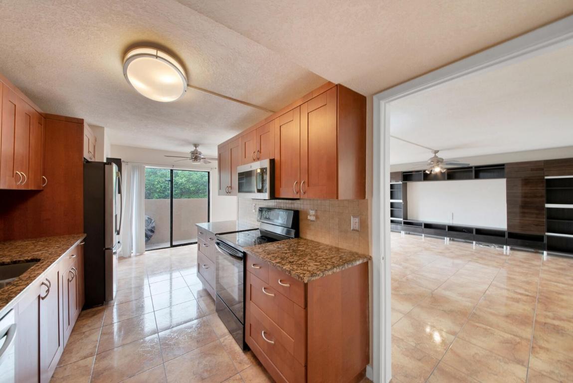 2206 NW 39th Avenue, Coconut Creek