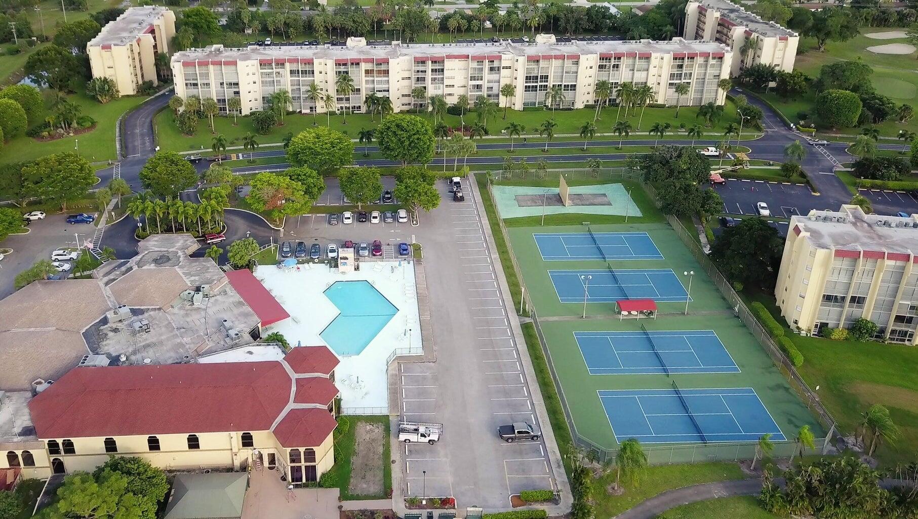 6768 10th Avenue N 202, Lake Worth Unit: 202