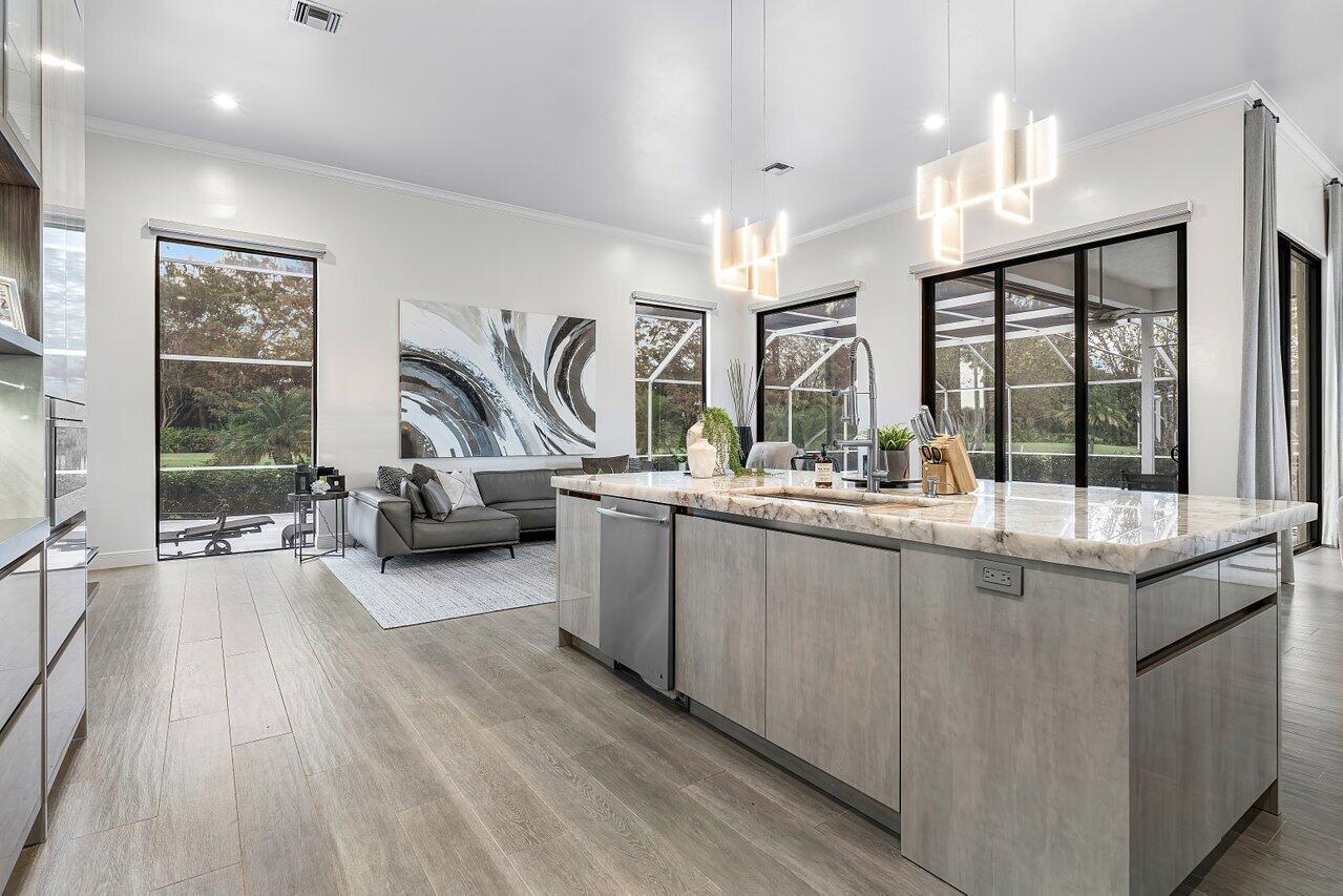 10450 Stonebridge Boulevard