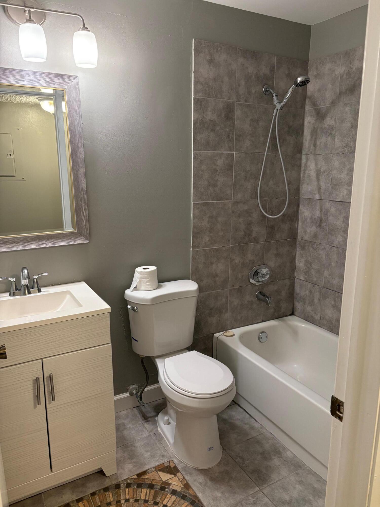 1111 Duncan Circle 101