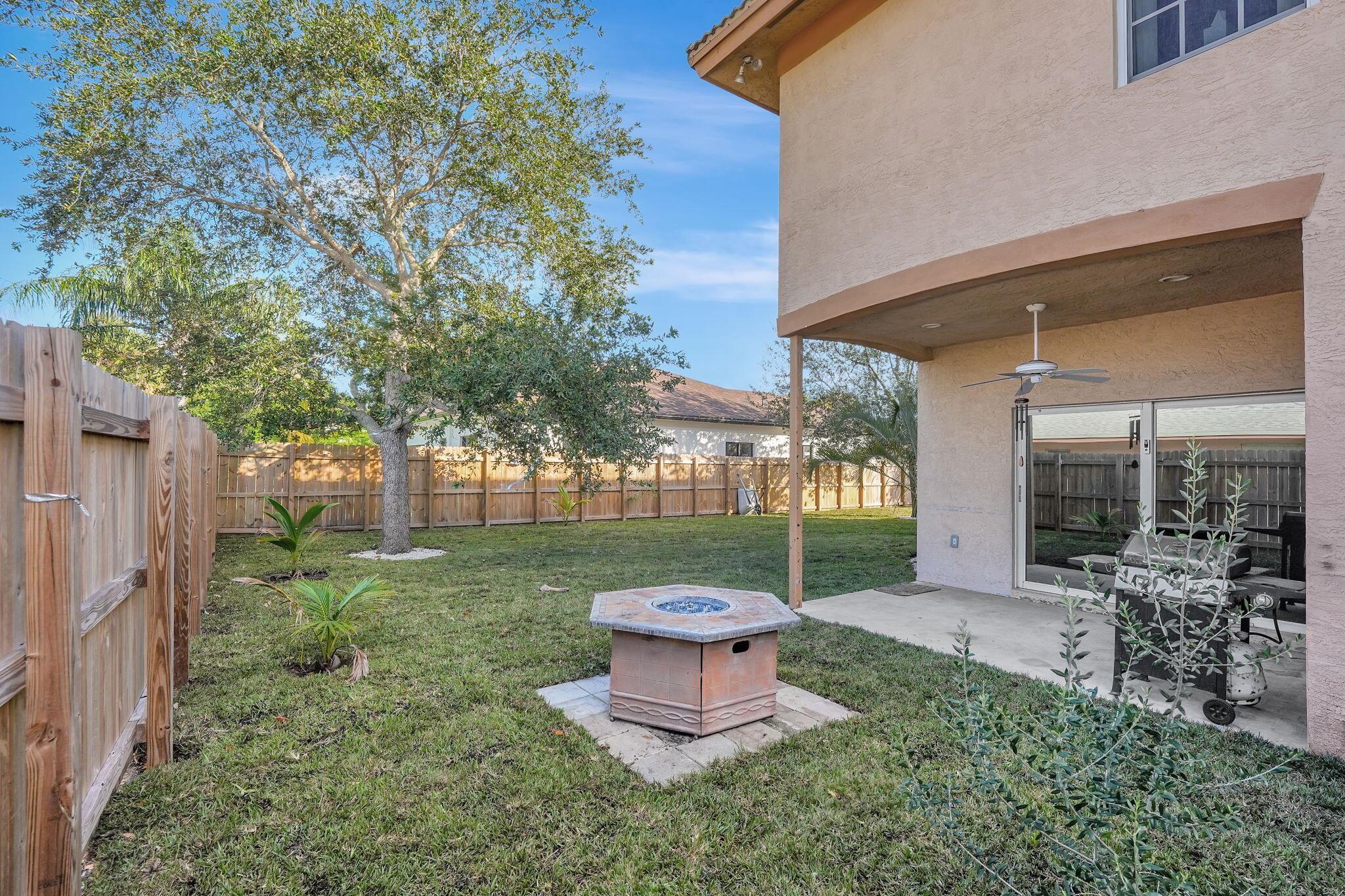 195 NW 2nd Street