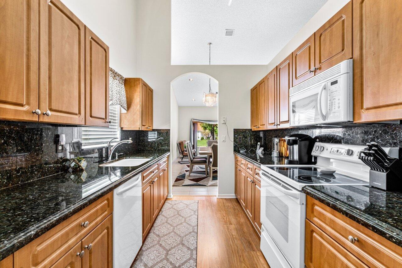 15321 Lake Wildflower Road