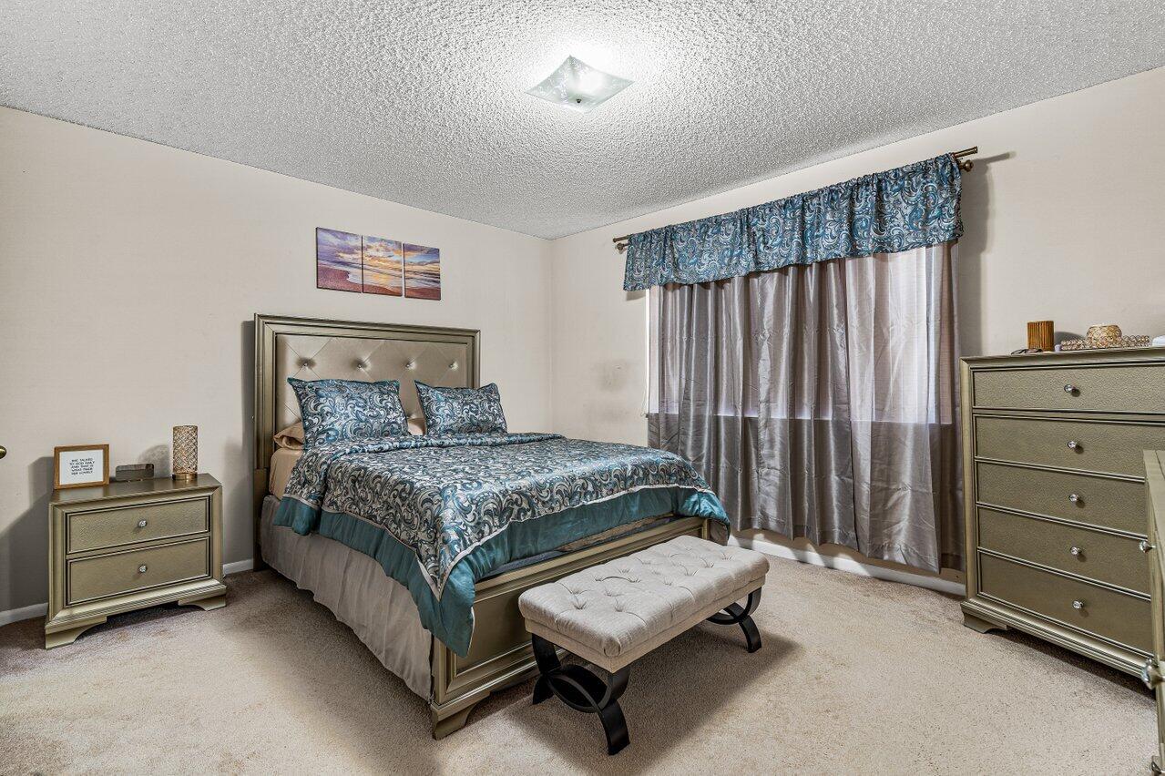 9001 Wiles Road 201