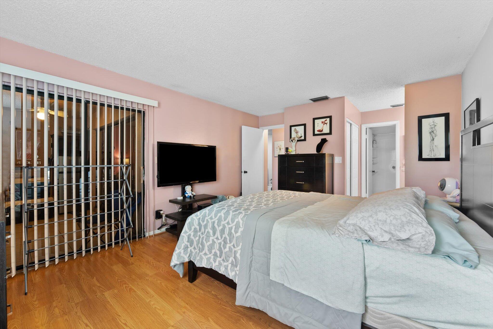 3233 Carambola Circle S 23117