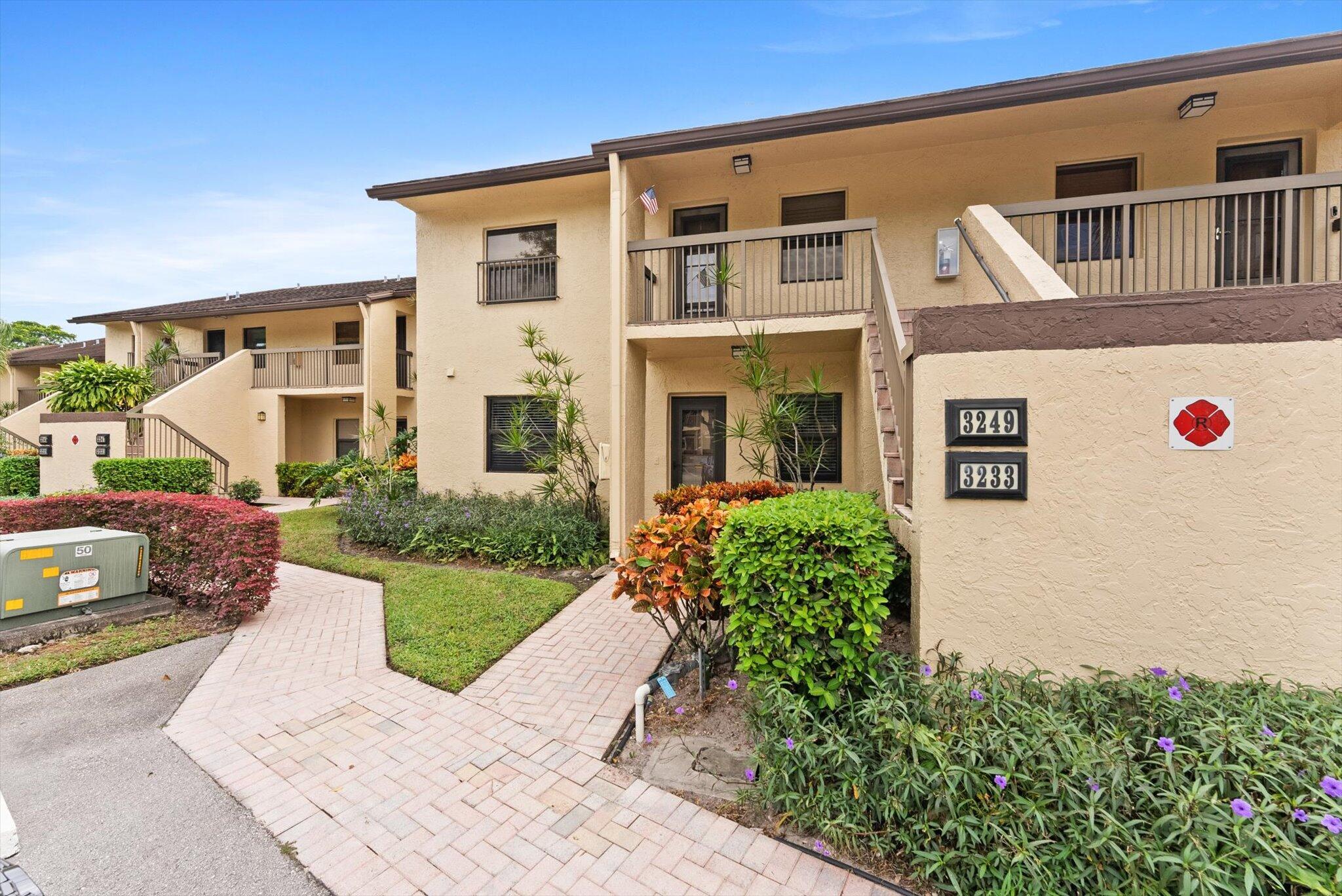 3233 Carambola Circle S 23117