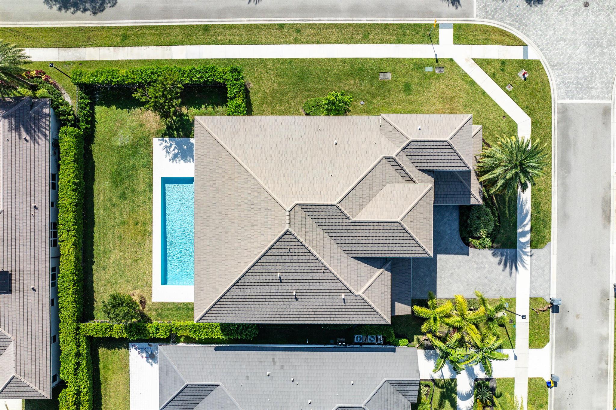 19894 Meadowside Lane