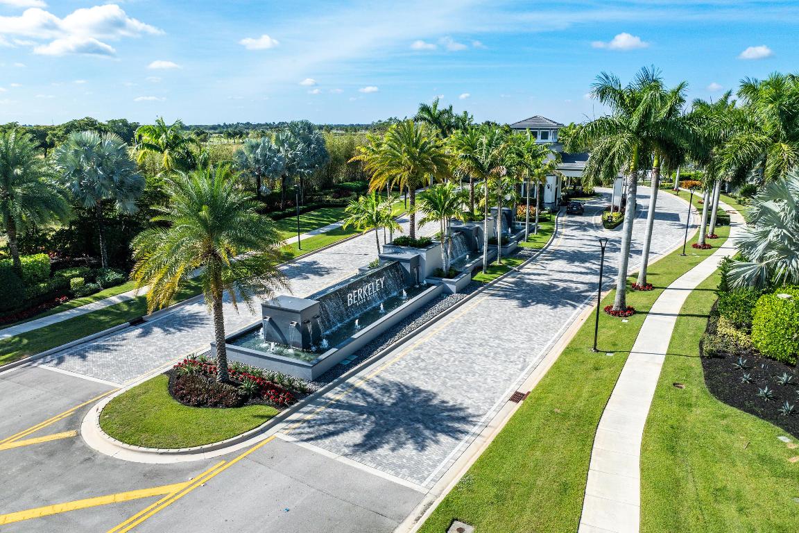 19894 Meadowside Lane