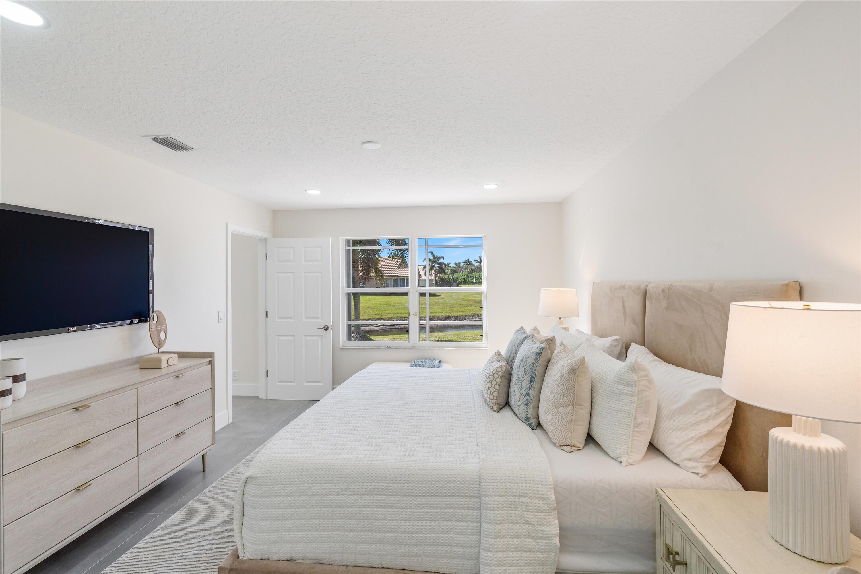 7552 N Stirling Bridge Boulevard N