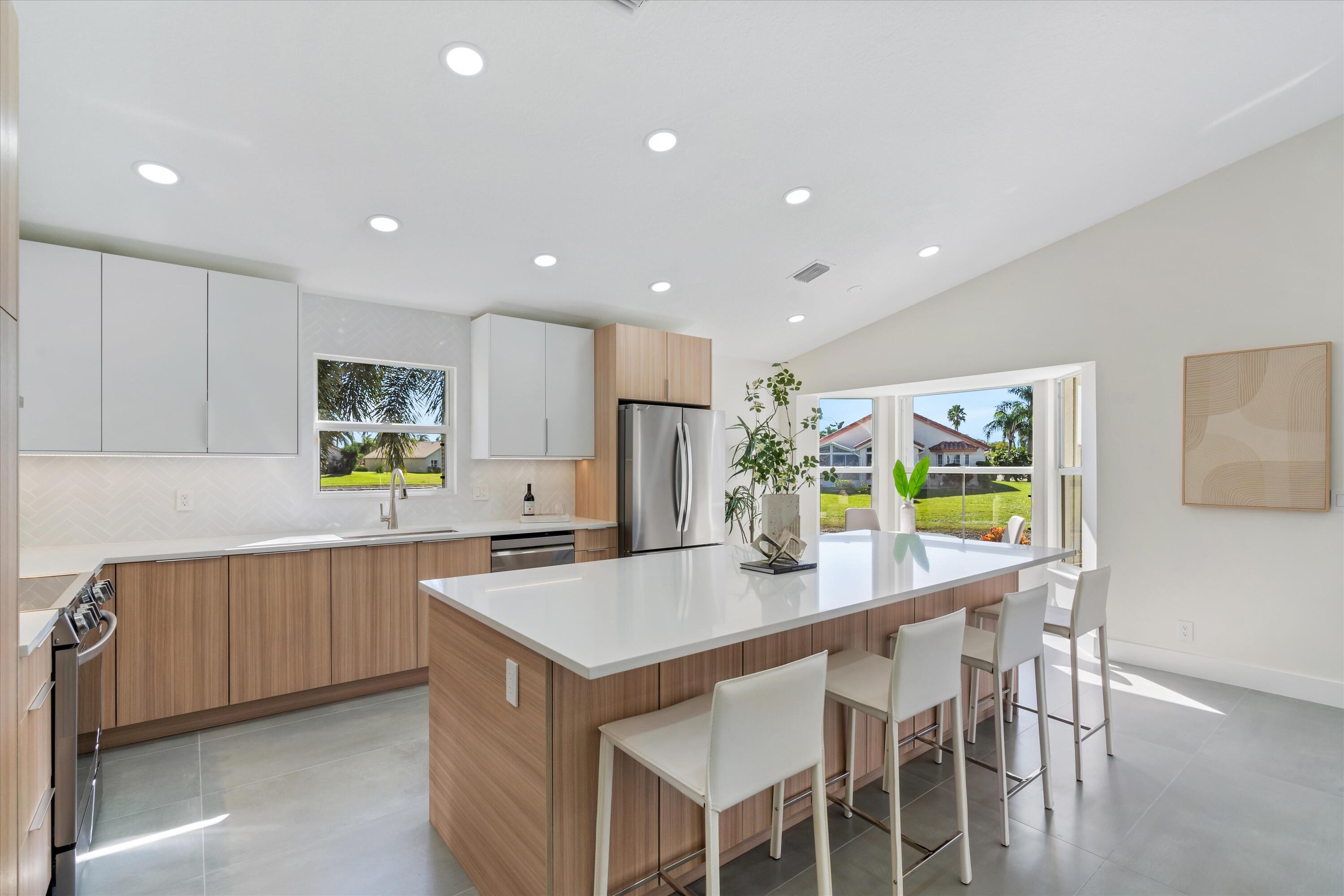 7552 N Stirling Bridge Boulevard N