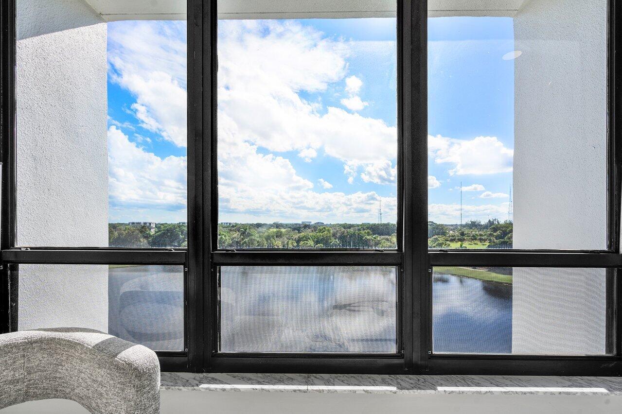 7786 Lakeside 676 Boulevard 676