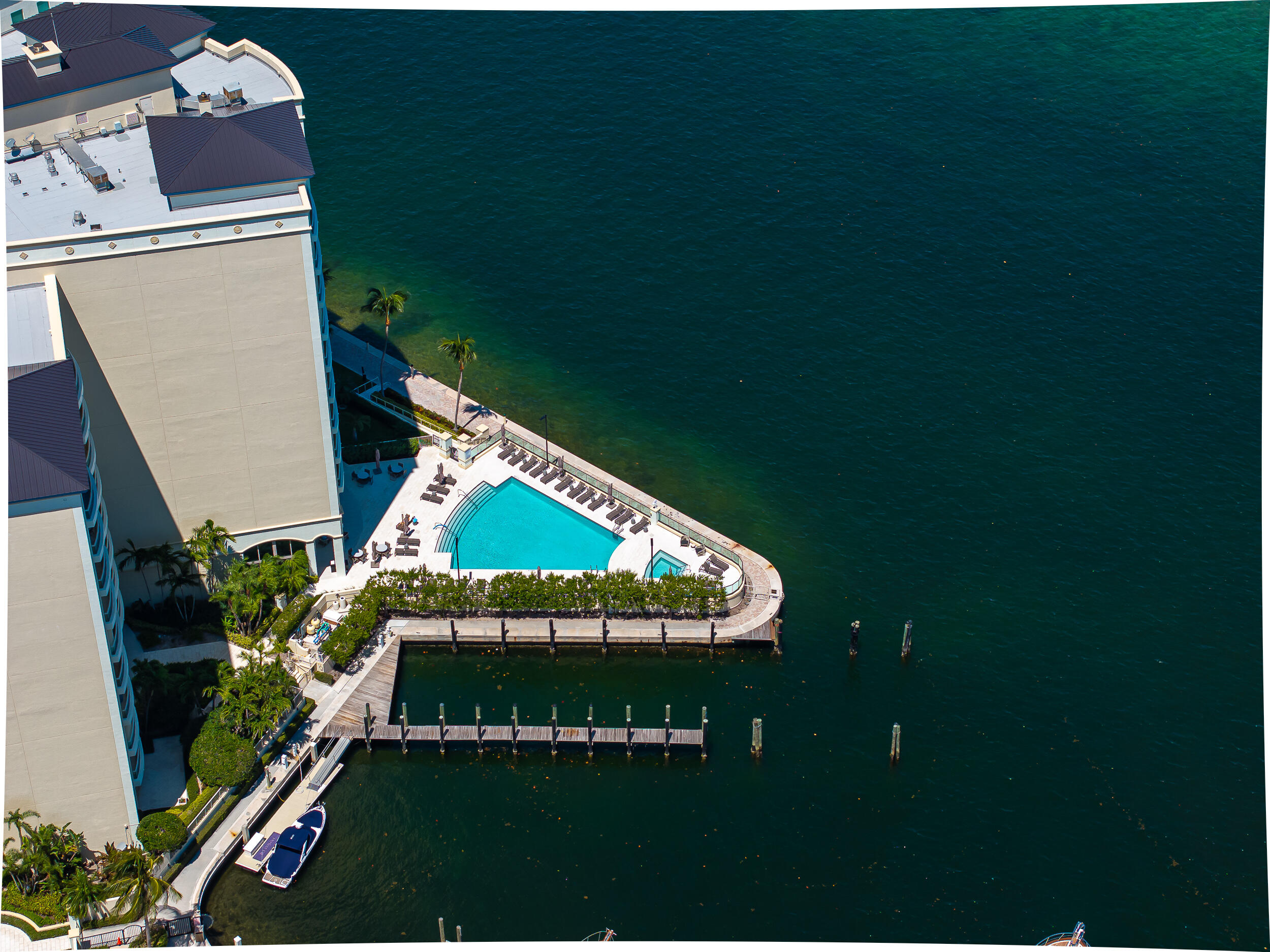 400 SE 5th Avenue 605