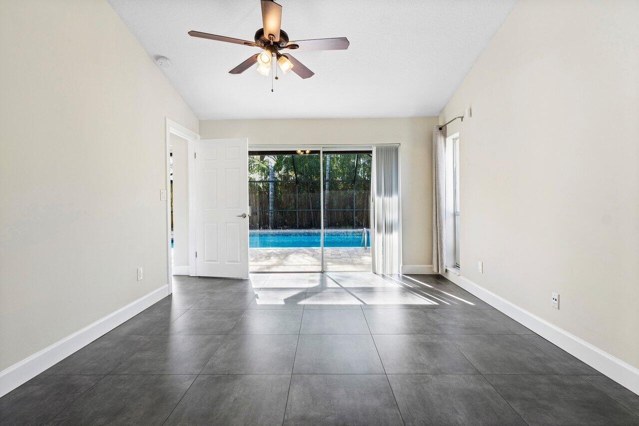 3836 NW 9th Street