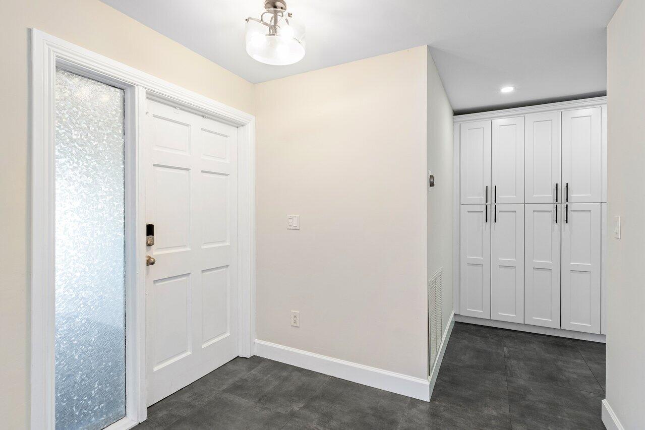 3836 NW 9th Street